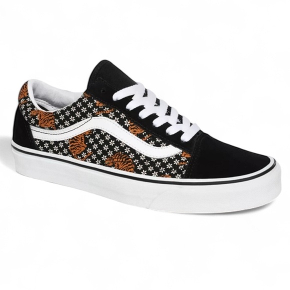 Vans Shoes - Vans Old Skool Tiger Floral Sneakers
